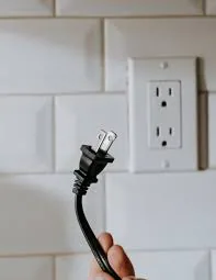 What Is Electrical Arcing? Expert Electrician Explains The Dangers